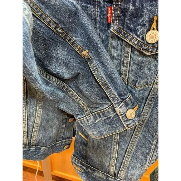 Levi’s 2012 Trucker Denim Jacket - Medium Wash - Men’s Small … - Picture 4 of 12